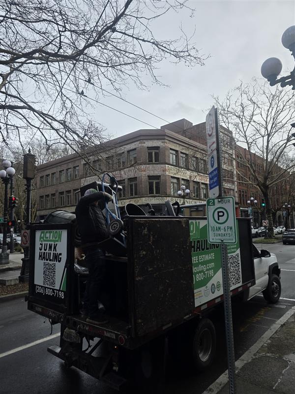 	
junk removal