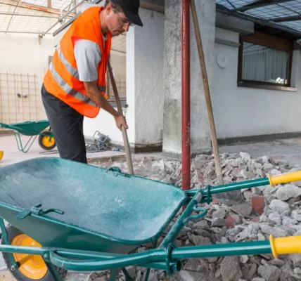 Transforming Construction Waste into Clean Spaces: The Benefits of Junk Removal